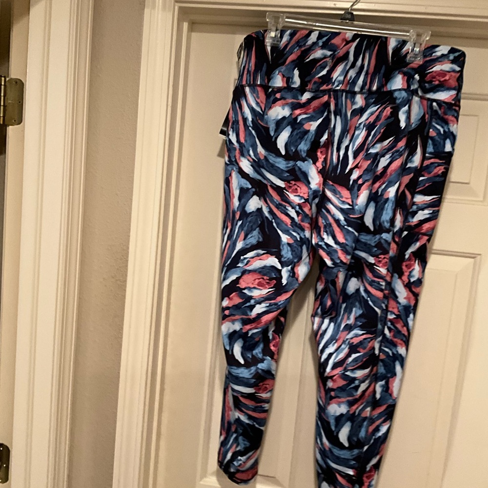 IDEOLOGY Plus Size Painterly Black Printed 7/8 Length Leggings Size 3X NWT - Picture 4 of 14